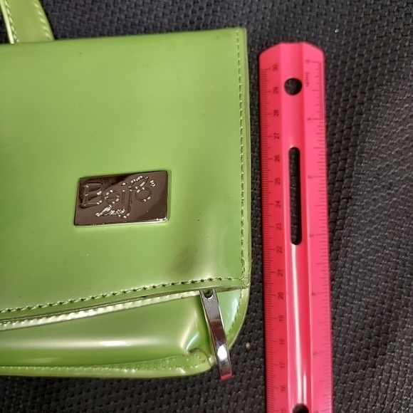 Beijo (Bay-Ju) apple green adjustable straps 👛 purse - Picture 3 of 16